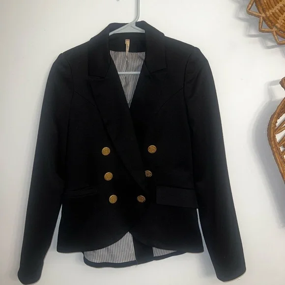 Nordstrom Blazer gold buttons - Picture 3 of 7